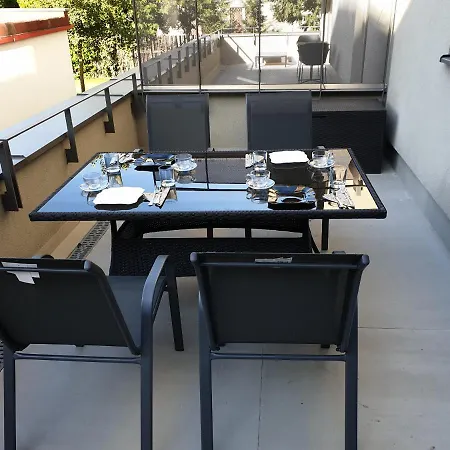 아파트 Luxury City Centre With Barbecue Grill